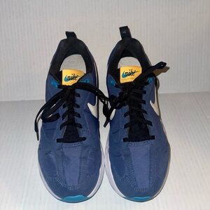 Nike Air Max Dawn Blue DH3157-400 7Y compare to women 8.5